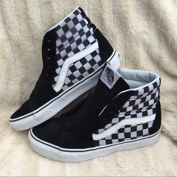 black and grey checkered high top vans